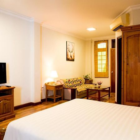 Ba Tra House Hotel Ho Chi Minh City Exterior photo