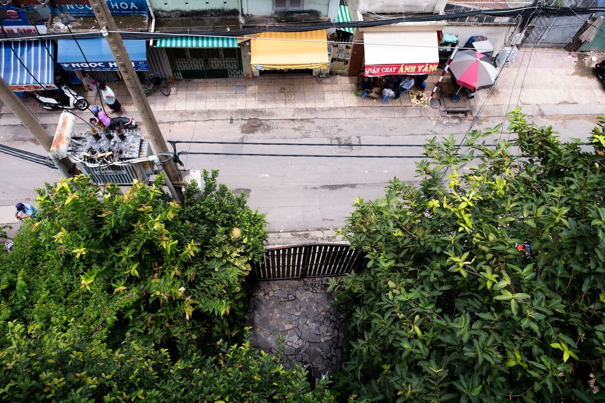 Ba Tra House Hotel Ho Chi Minh City Exterior photo
