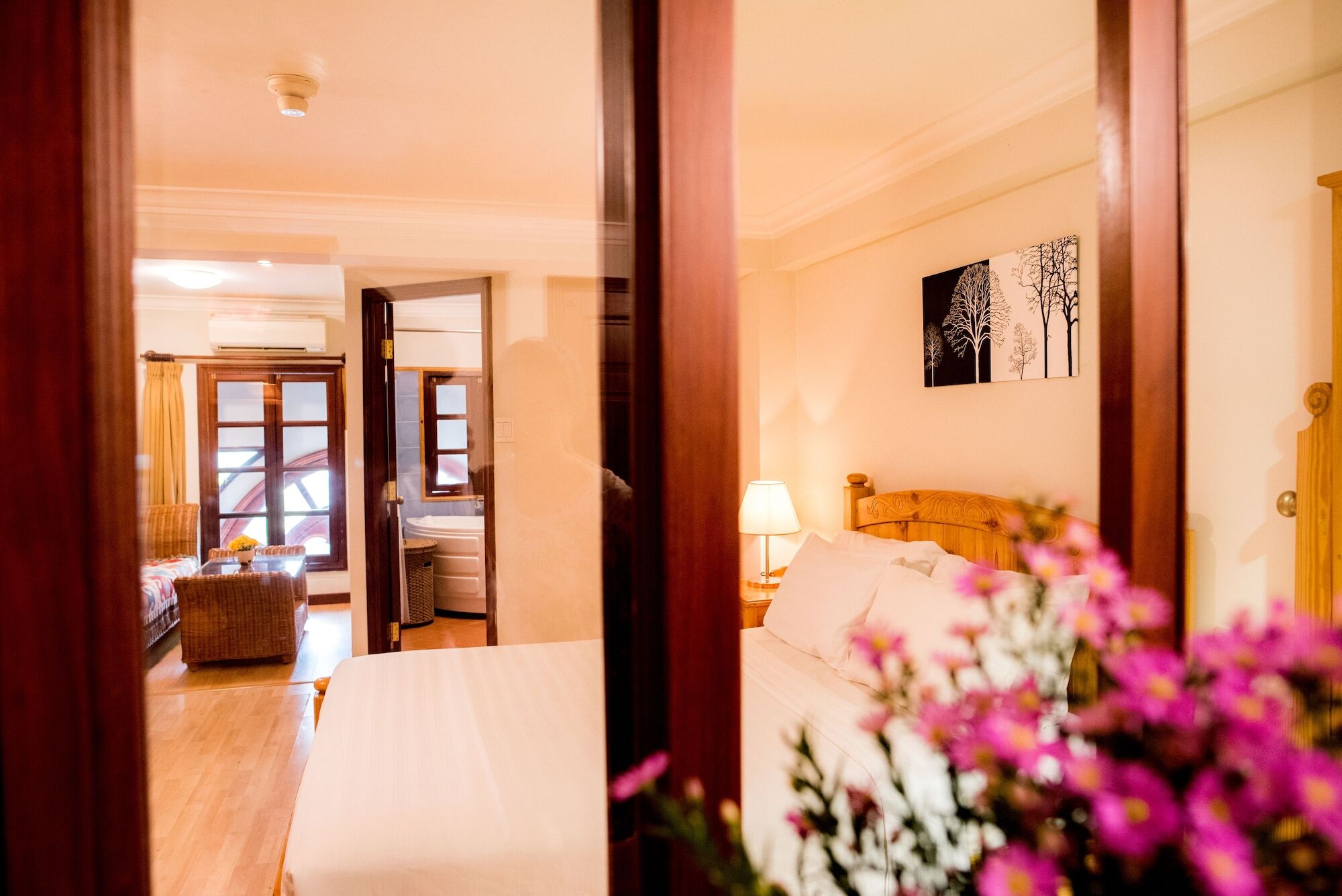Ba Tra House Hotel Ho Chi Minh City Exterior photo